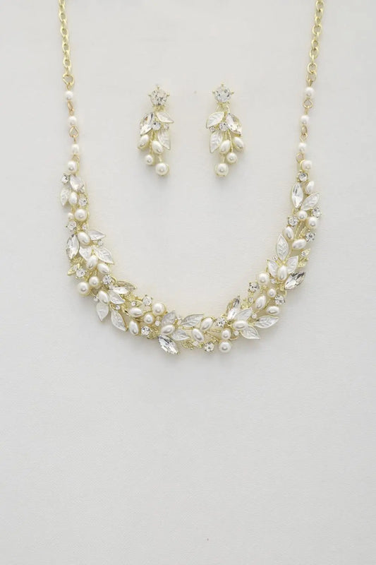 Leaf Pattern Pearl Crystal Necklace Taylor Rouge